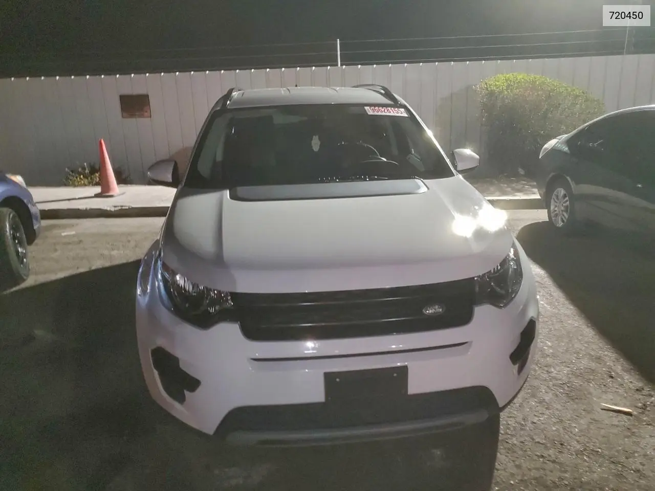 720450 2017 Land Rover Discovery