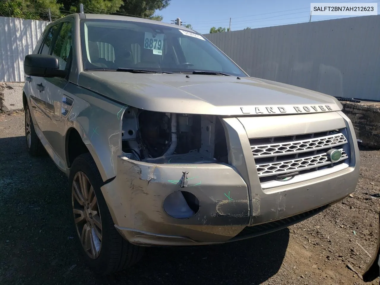 SALFT2BN7AH212623 2010 Land Rover Lr2 Hse Technology