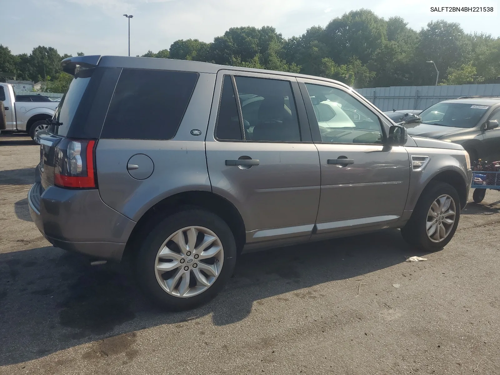 SALFT2BN4BH221538 2011 Land Rover Lr2 Hse Luxury