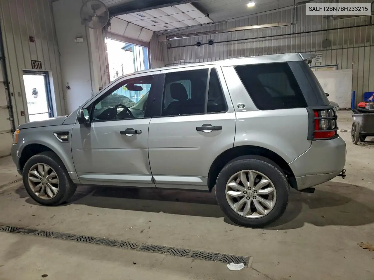 SALFT2BN7BH233215 2011 Land Rover Lr2 Hse Luxury