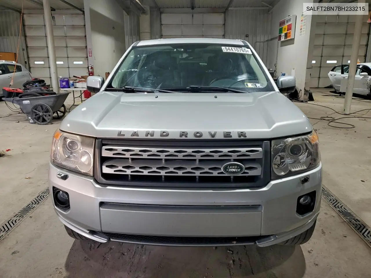 SALFT2BN7BH233215 2011 Land Rover Lr2 Hse Luxury