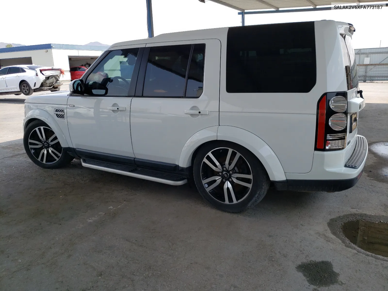 SALAK2V6XFA773187 2015 Land Rover Lr4 Hse Luxury