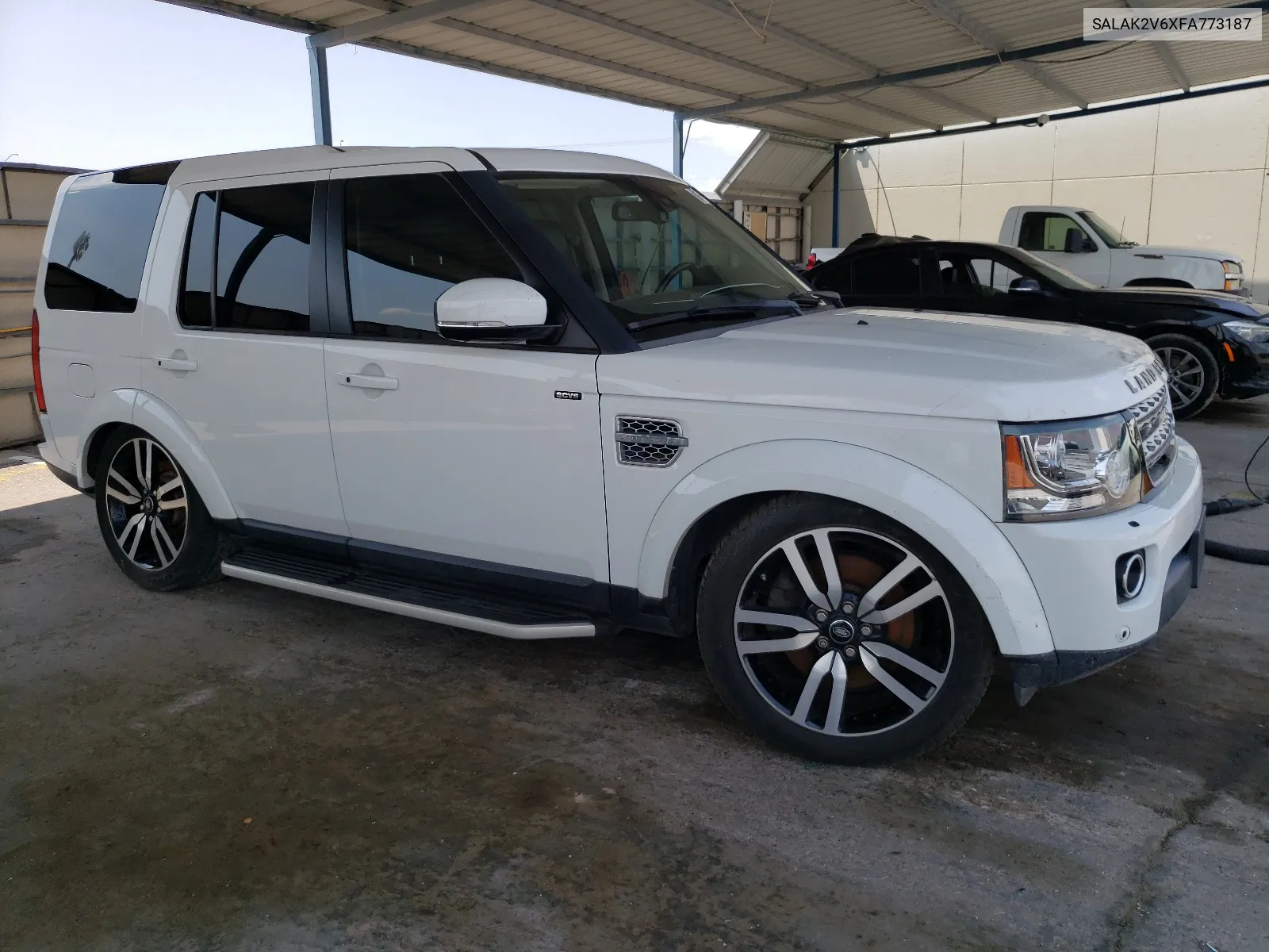 SALAK2V6XFA773187 2015 Land Rover Lr4 Hse Luxury