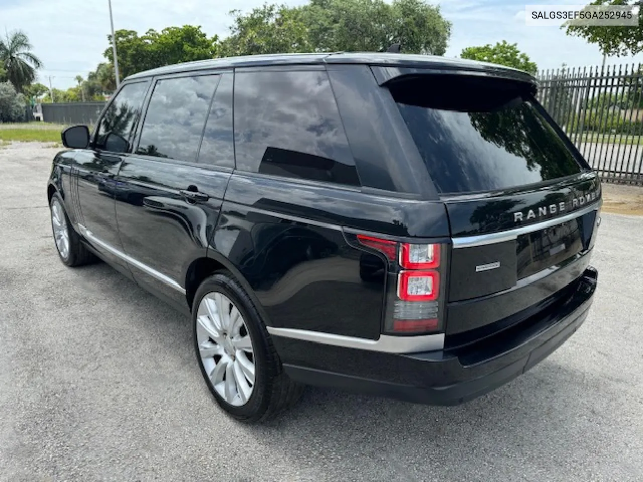 2016 Land Rover Range Rover Supercharged VIN: SALGS3EF5GA252945 Lot: 63313274