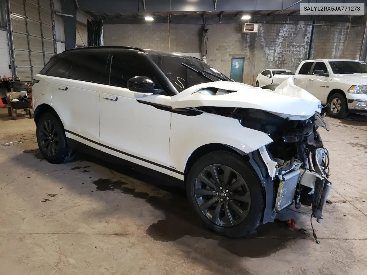 SALYL2RX5JA771273 2018 Land Rover Range Rover Velar R-Dynamic Se