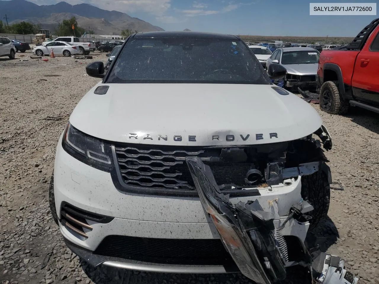 2018 Land Rover Range Rover Velar R-Dynamic Se VIN: SALYL2RV1JA772600 Lot: 58229414