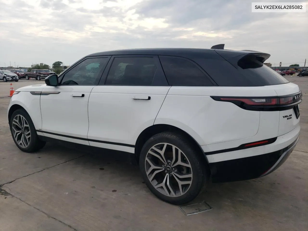 2020 Land Rover Range Rover Velar R-Dynamic S VIN: SALYK2EX6LA285082 Lot: 70276594