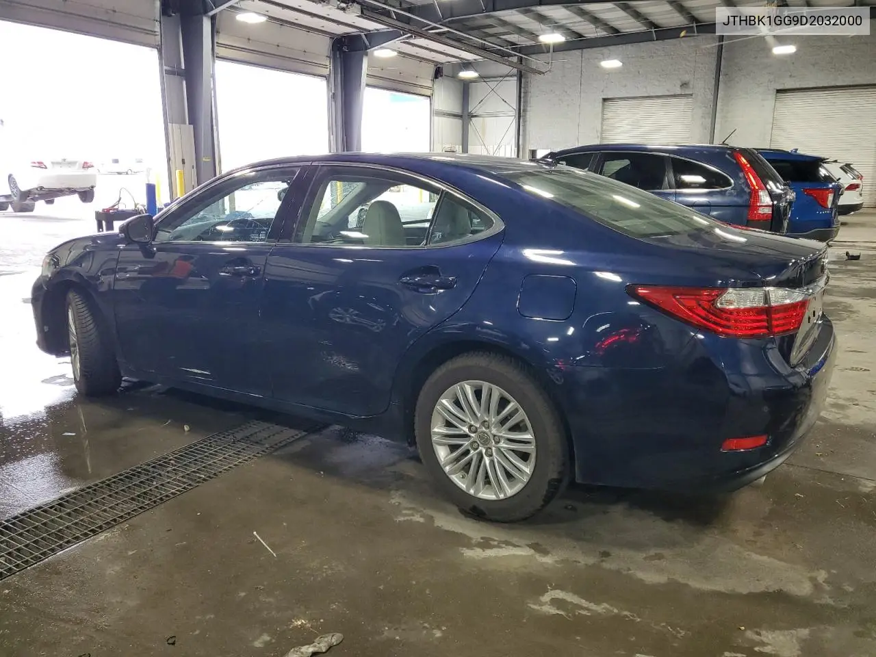 JTHBK1GG9D2032000 2013 Lexus Es 350