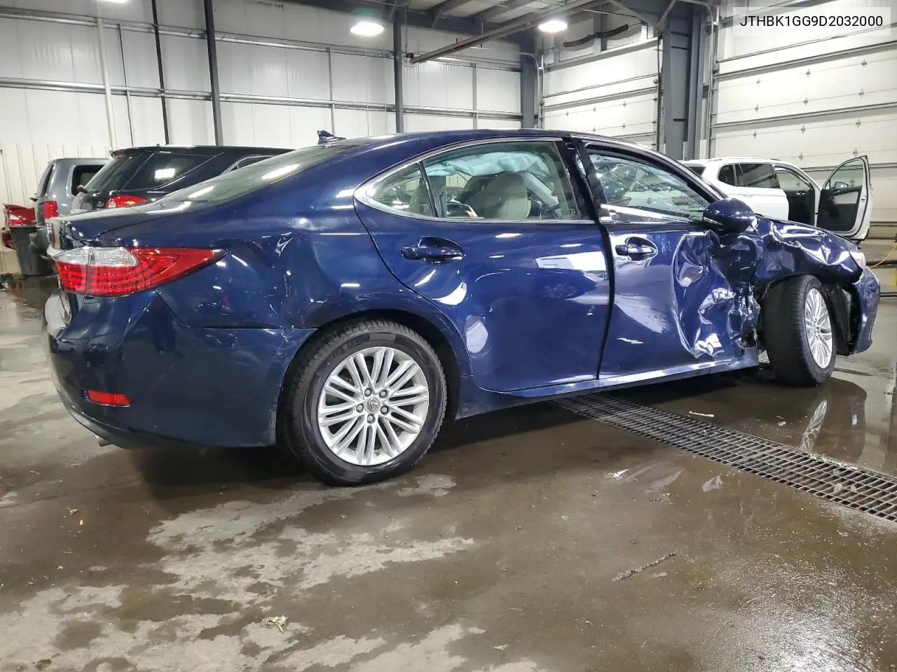JTHBK1GG9D2032000 2013 Lexus Es 350