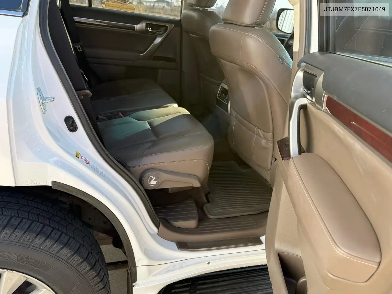 JTJBM7FX7E5071049 2014 Lexus Gx 460