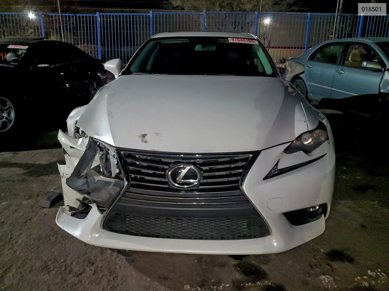 018501 2016 Lexus Is 200T