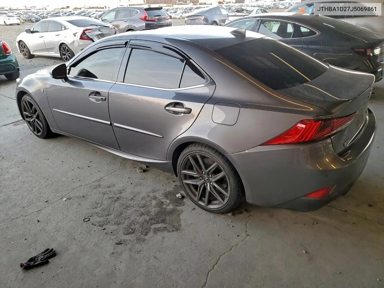 JTHBA1D27J5069861 2018 Lexus Is 300
