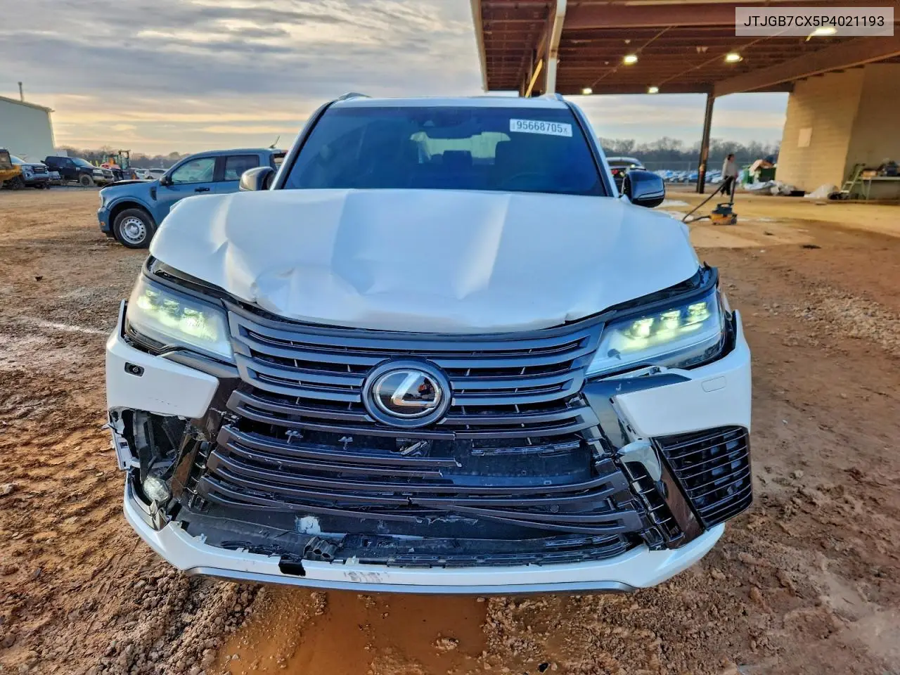 JTJGB7CX5P4021193 2023 Lexus Lx 600 Base