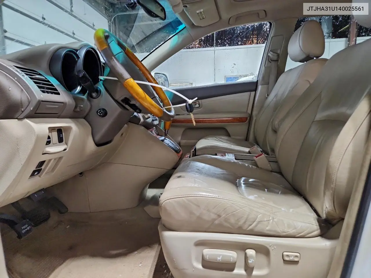 JTJHA31U140025561 2004 Lexus Rx 330