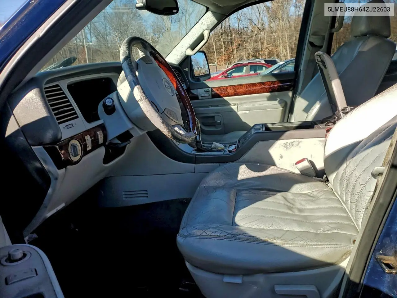 5LMEU88H64ZJ22603 2004 Lincoln Aviator