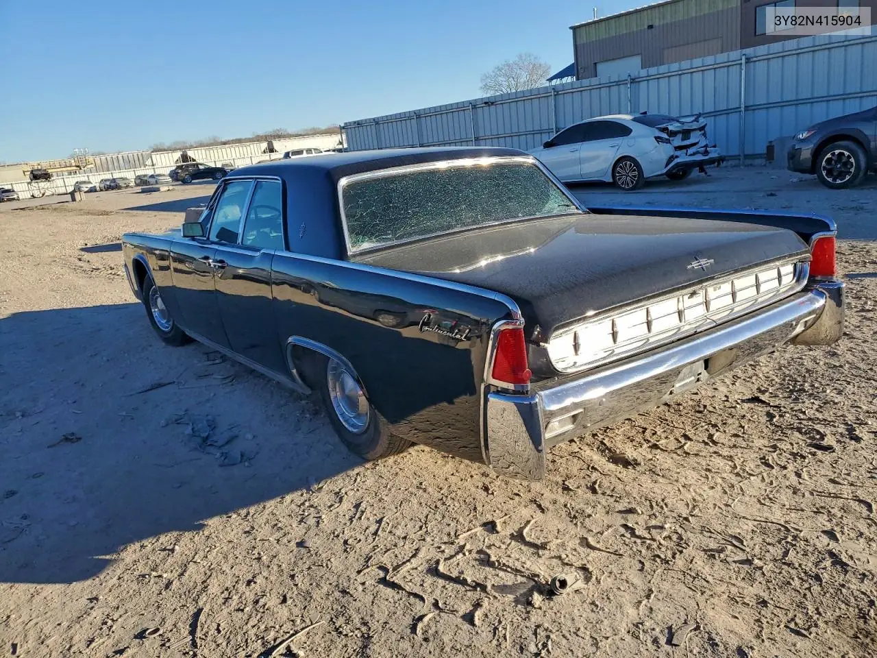 3Y82N415904 1963 Lincoln Continenta