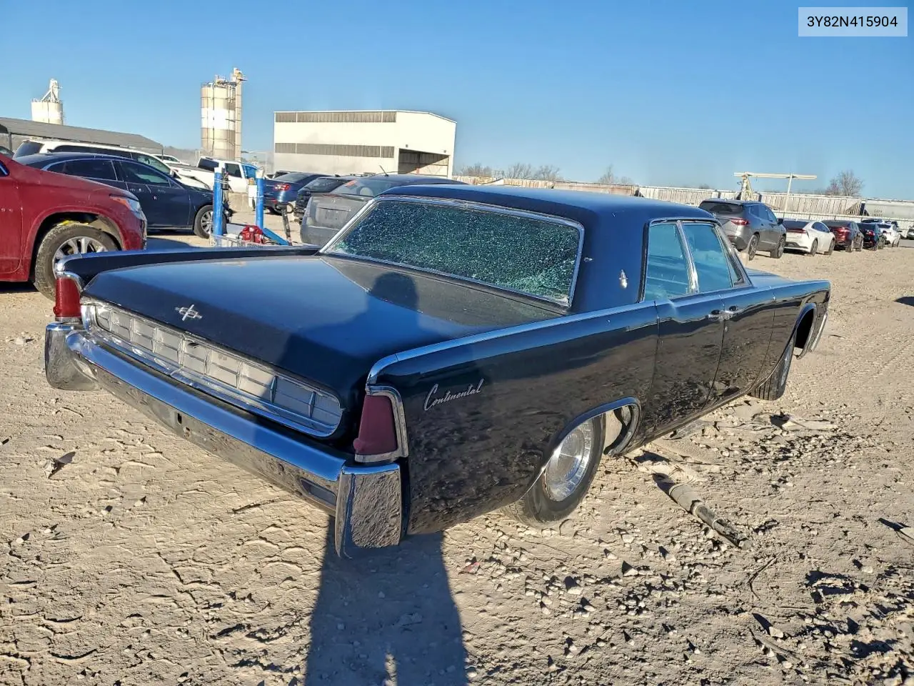3Y82N415904 1963 Lincoln Continenta