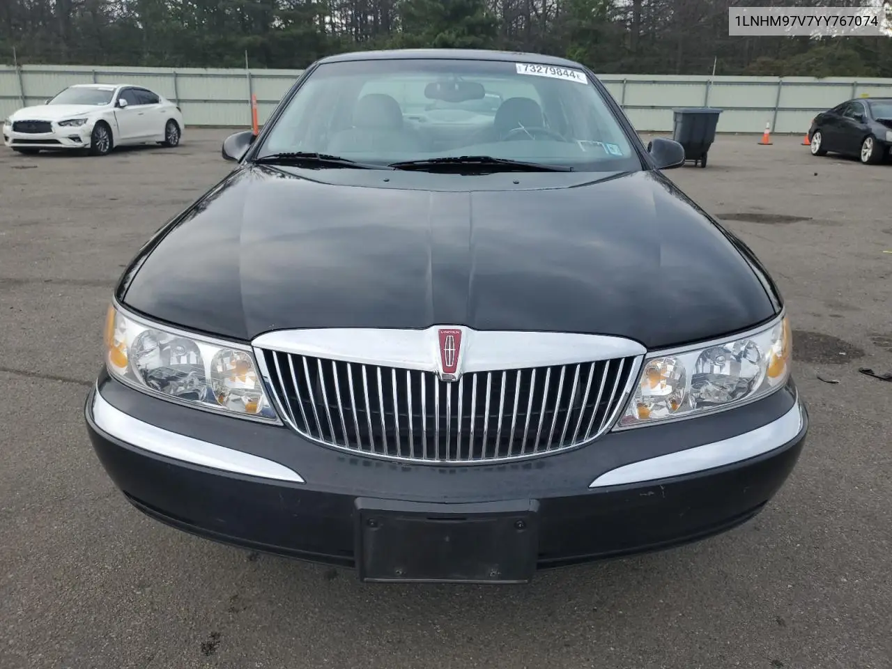 1LNHM97V7YY767074 2000 Lincoln Continental