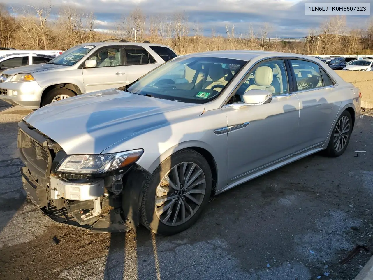 1LN6L9TK0H5607223 2017 Lincoln Continental Select
