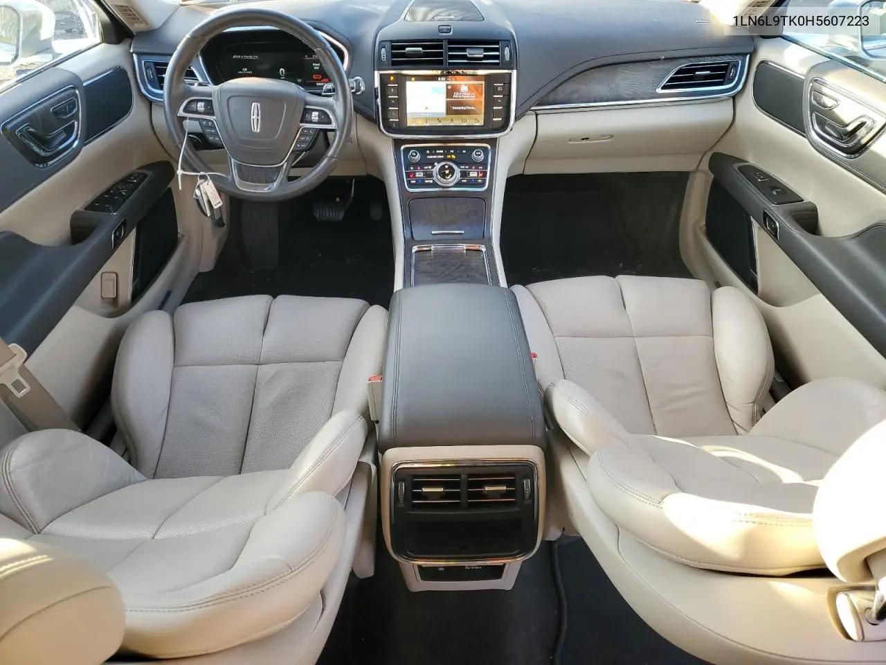 1LN6L9TK0H5607223 2017 Lincoln Continental Select