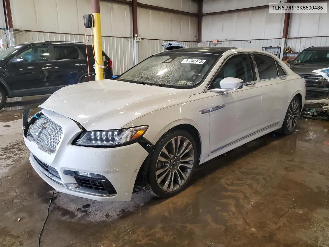 1LN6L9RP3K5600485 2019 Lincoln Continental Reserve