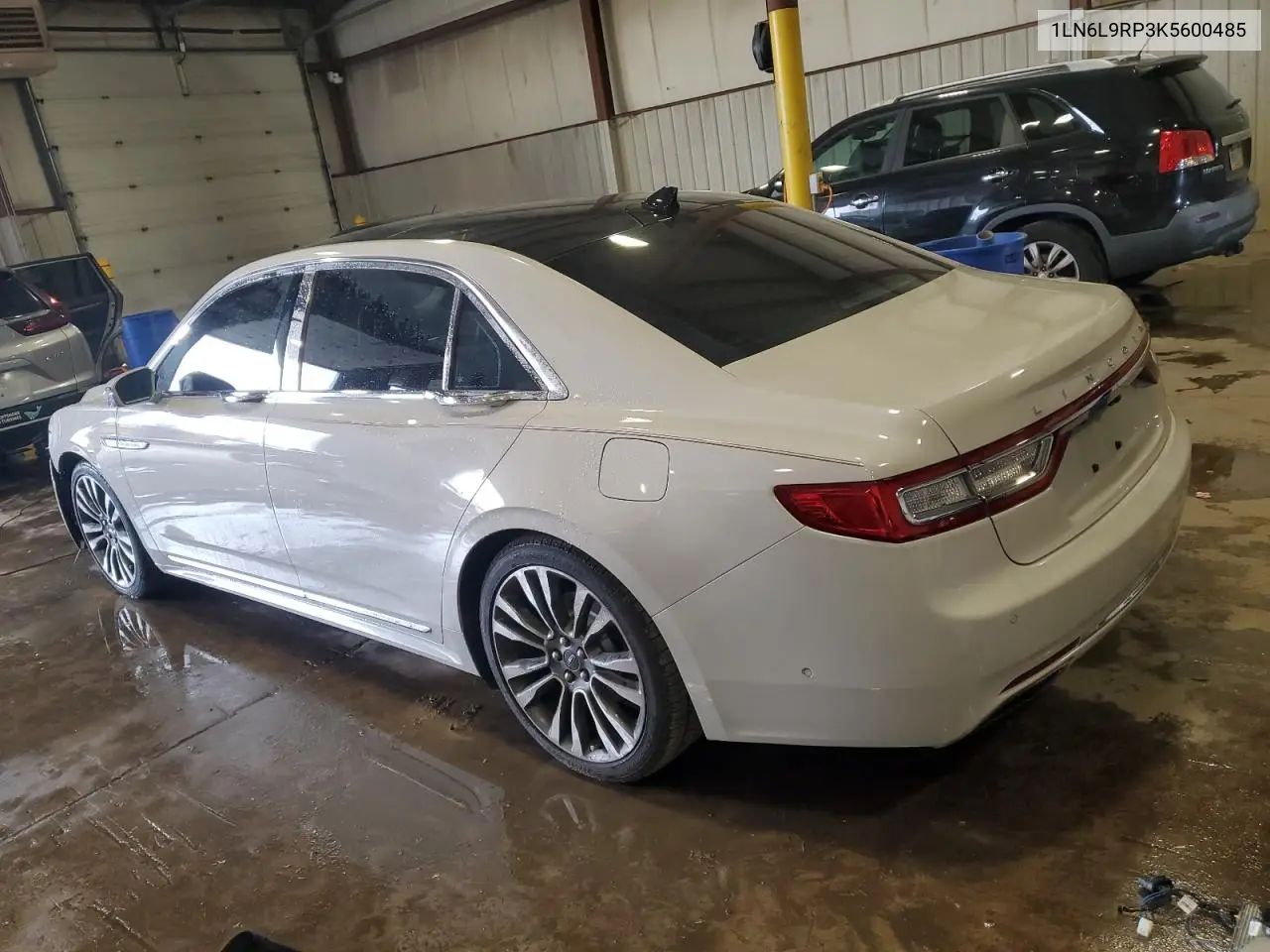 1LN6L9RP3K5600485 2019 Lincoln Continental Reserve