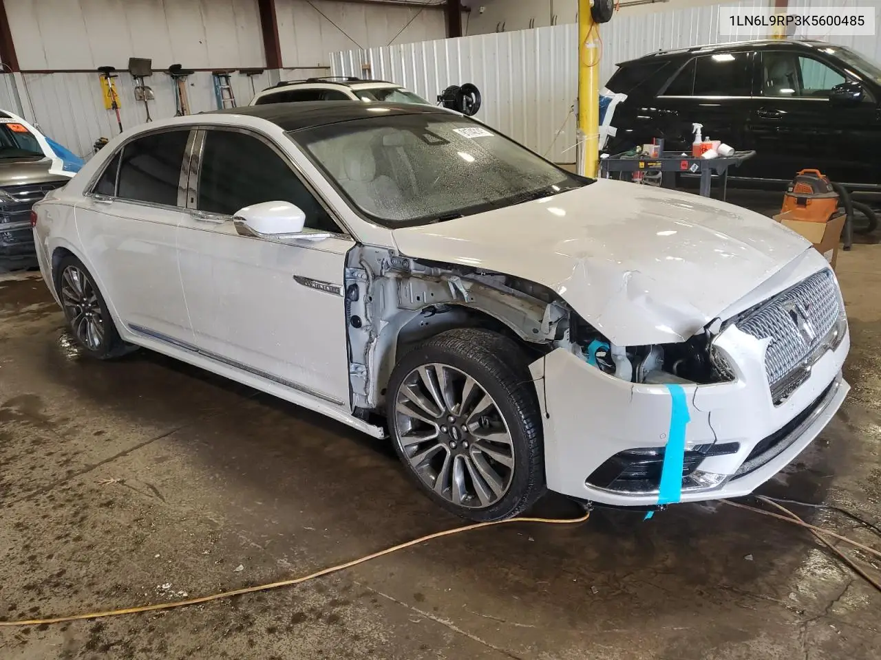 1LN6L9RP3K5600485 2019 Lincoln Continental Reserve