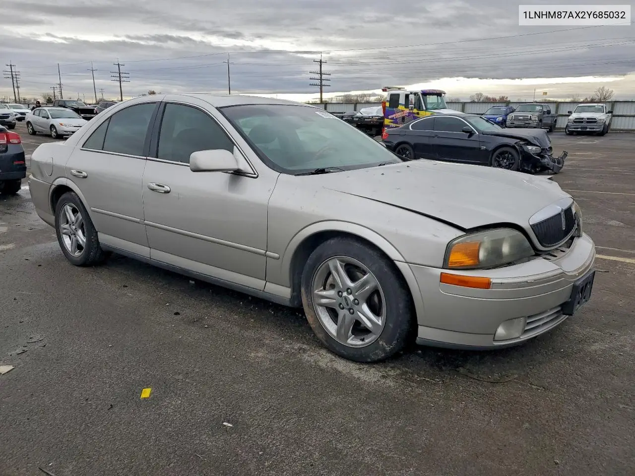 1LNHM87AX2Y685032 2002 Lincoln Ls