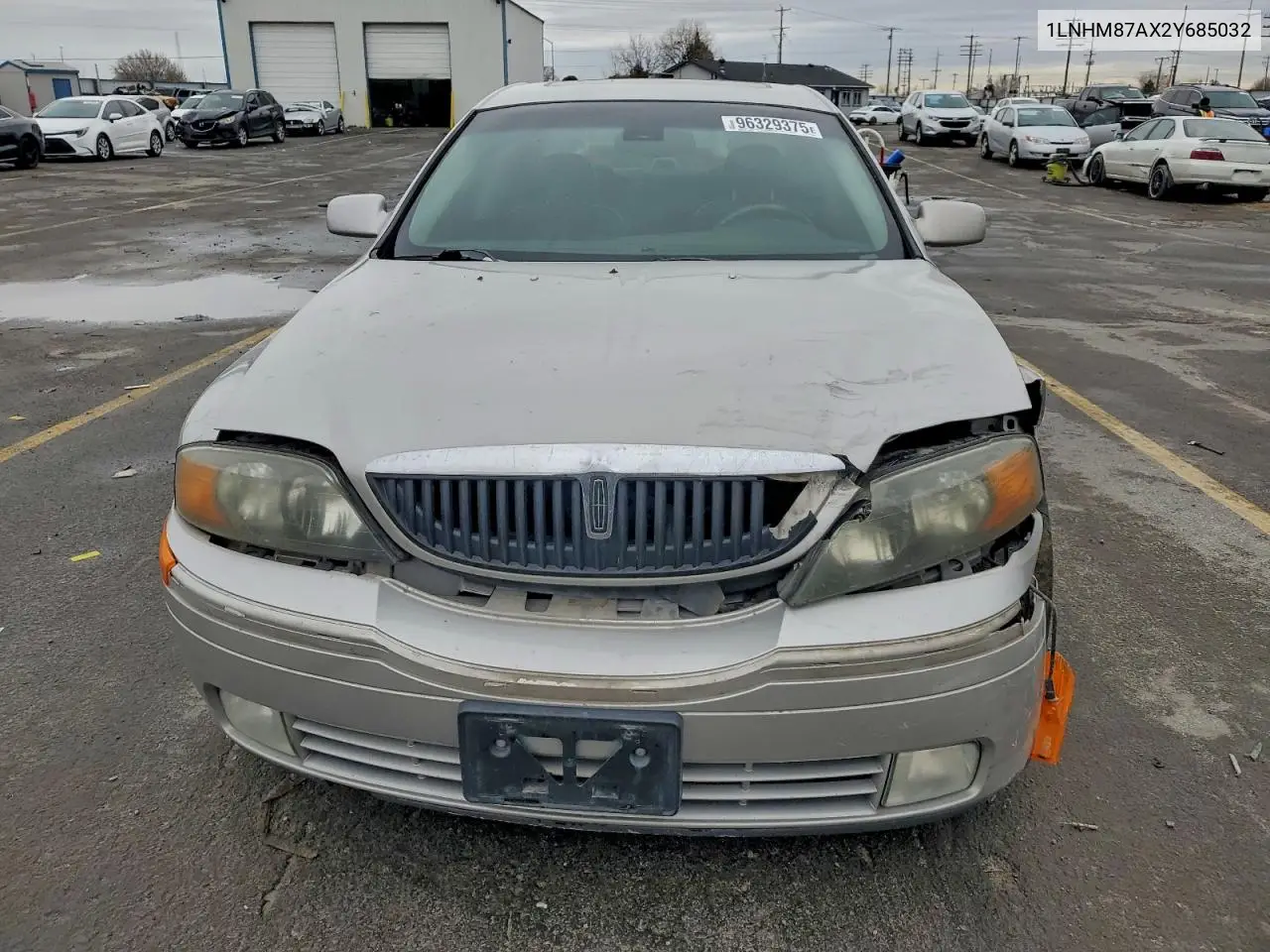 1LNHM87AX2Y685032 2002 Lincoln Ls