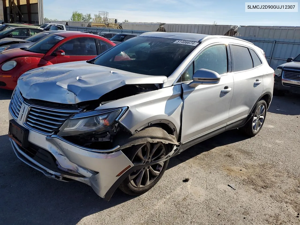 5LMCJ2D90GUJ12307 2016 Lincoln Mkc Select