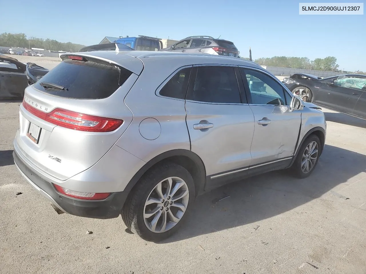 5LMCJ2D90GUJ12307 2016 Lincoln Mkc Select