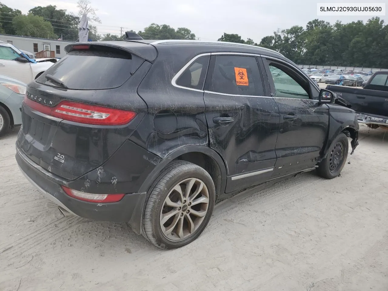 5LMCJ2C93GUJ05630 2016 Lincoln Mkc Select