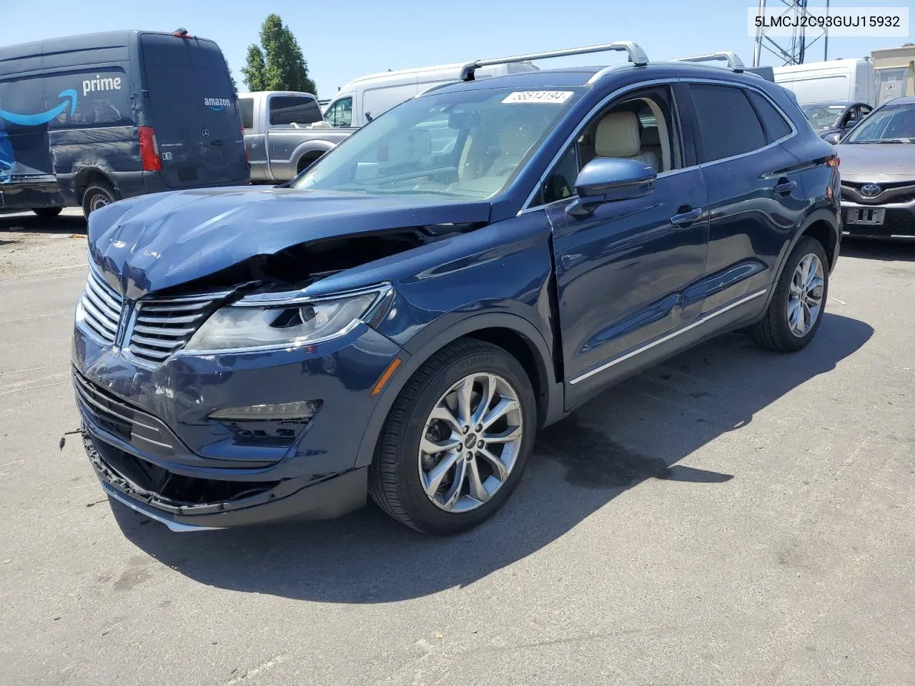 5LMCJ2C93GUJ15932 2016 Lincoln Mkc Select