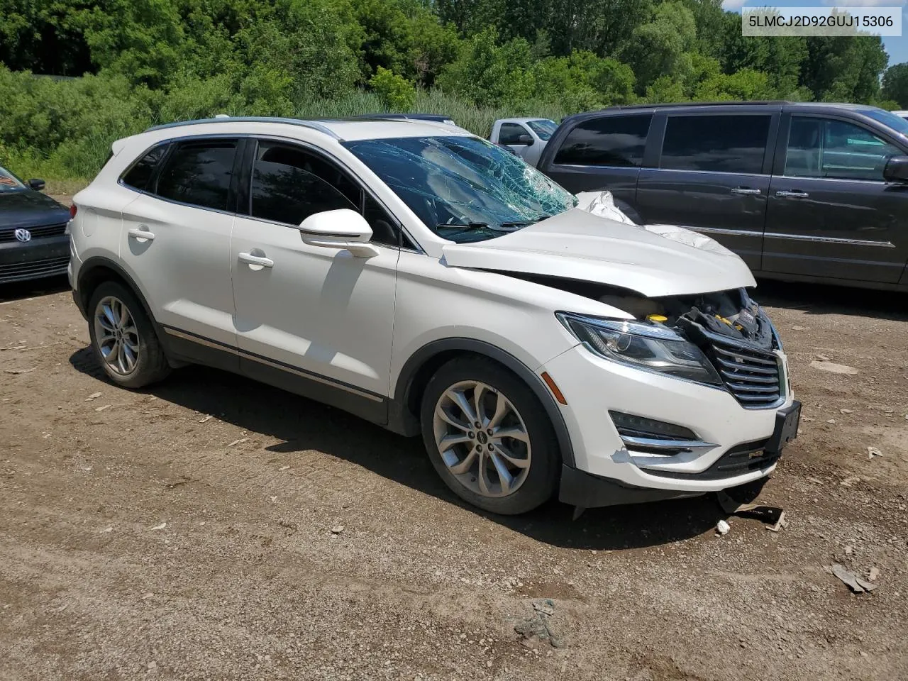 5LMCJ2D92GUJ15306 2016 Lincoln Mkc Select