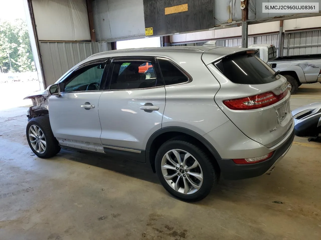 5LMCJ2C96GUJ08361 2016 Lincoln Mkc Select