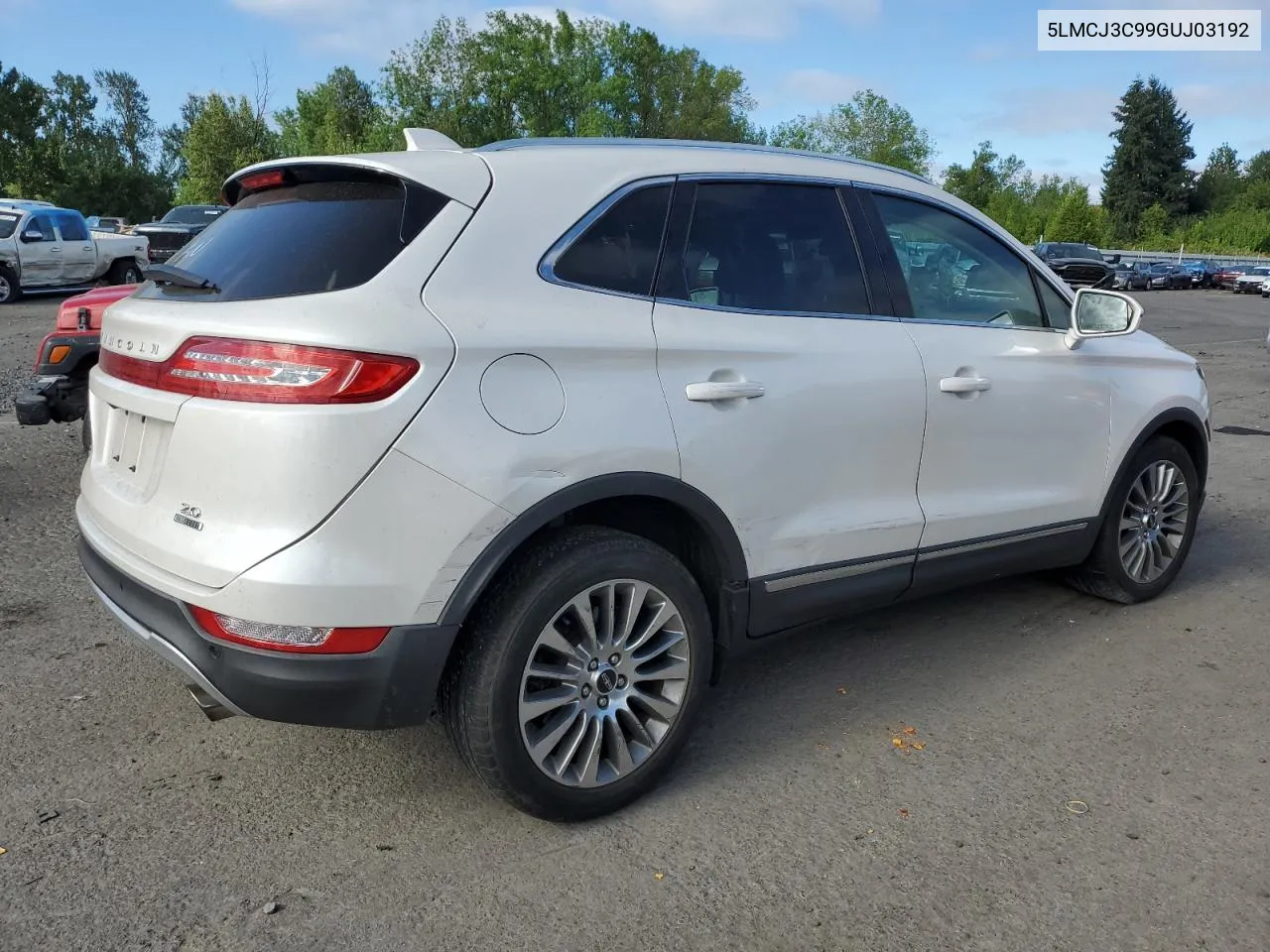 5LMCJ3C99GUJ03192 2016 Lincoln Mkc Reserve