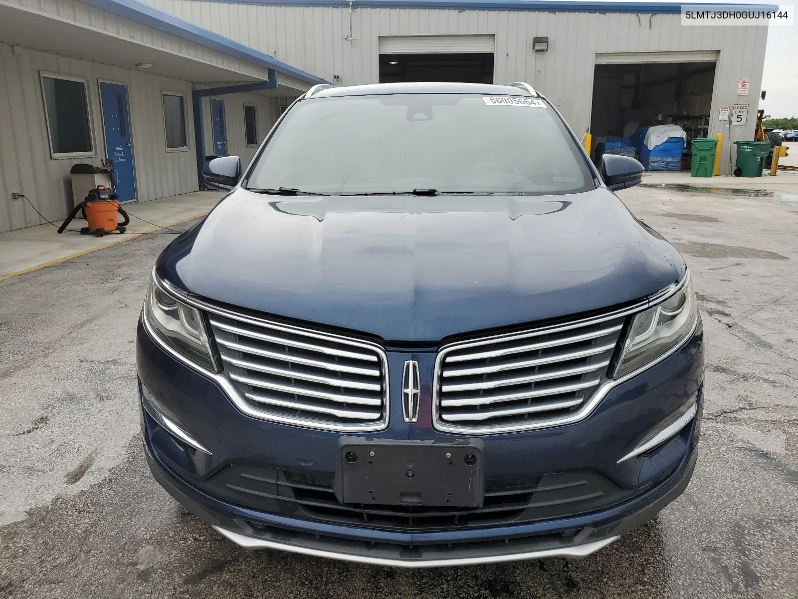 5LMTJ3DH0GUJ16144 2016 Lincoln Mkc Reserve