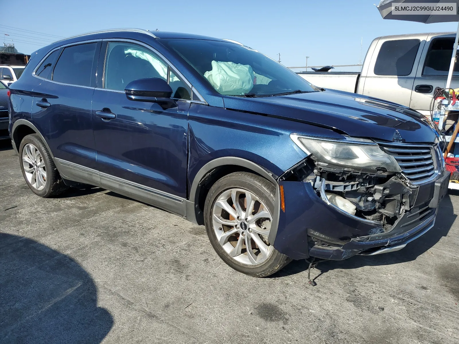 5LMCJ2C99GUJ24490 2016 Lincoln Mkc Select