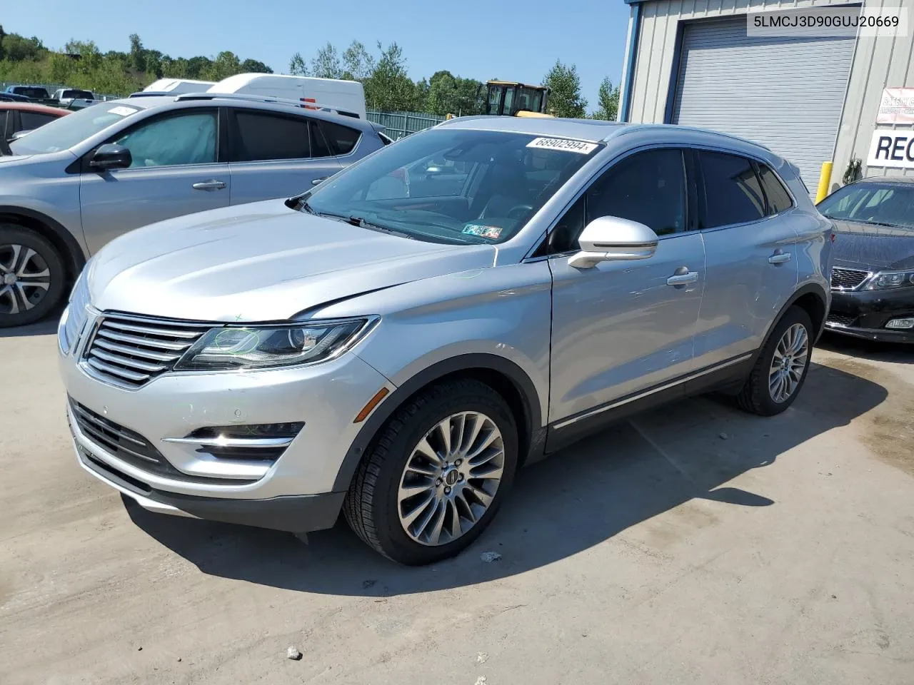 5LMCJ3D90GUJ20669 2016 Lincoln Mkc Reserve