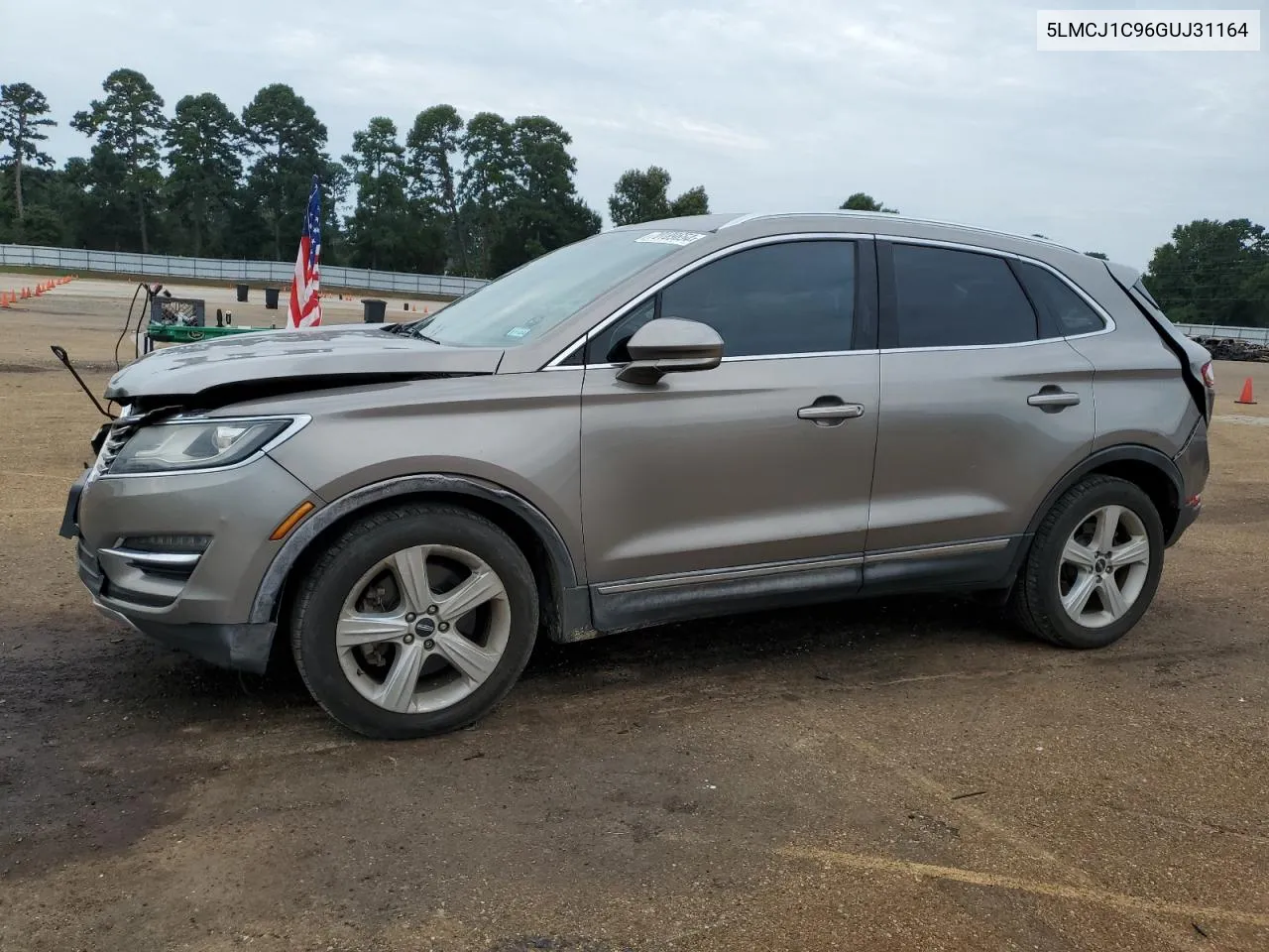 5LMCJ1C96GUJ31164 2016 Lincoln Mkc Premiere