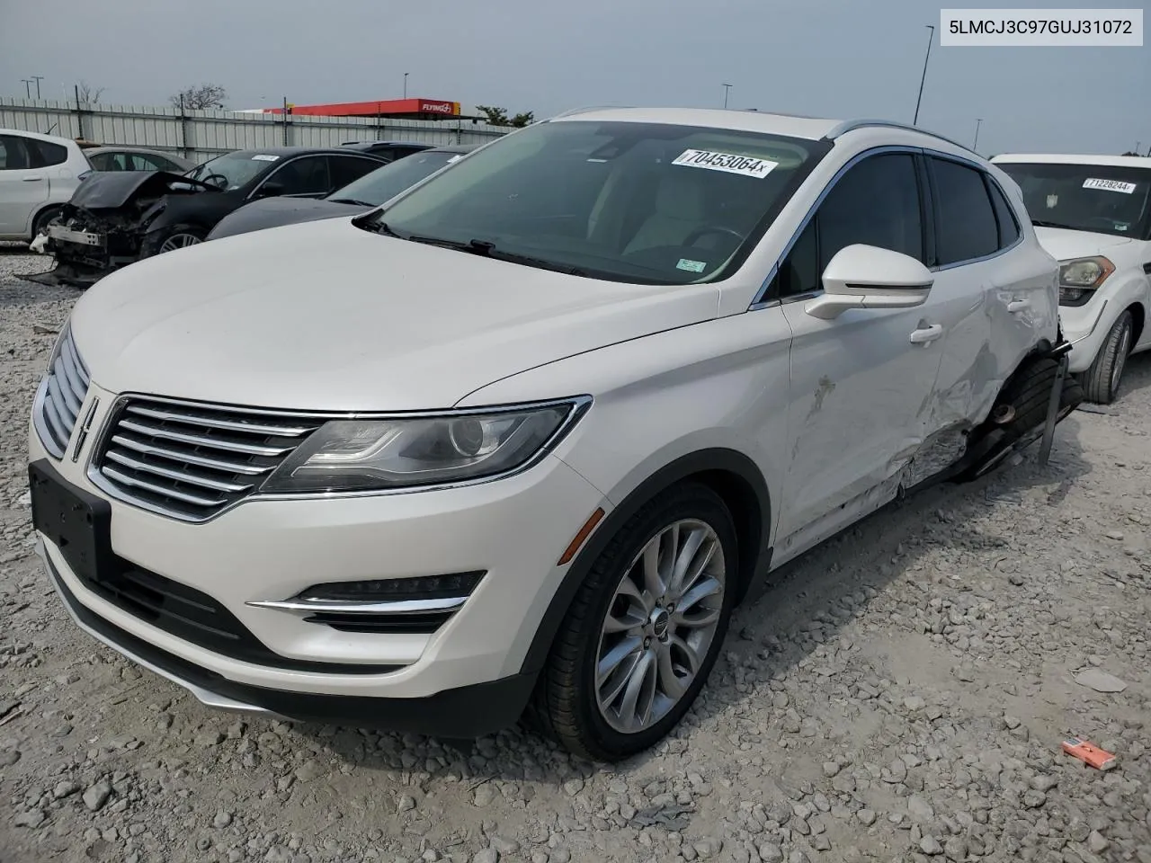 5LMCJ3C97GUJ31072 2016 Lincoln Mkc Reserve