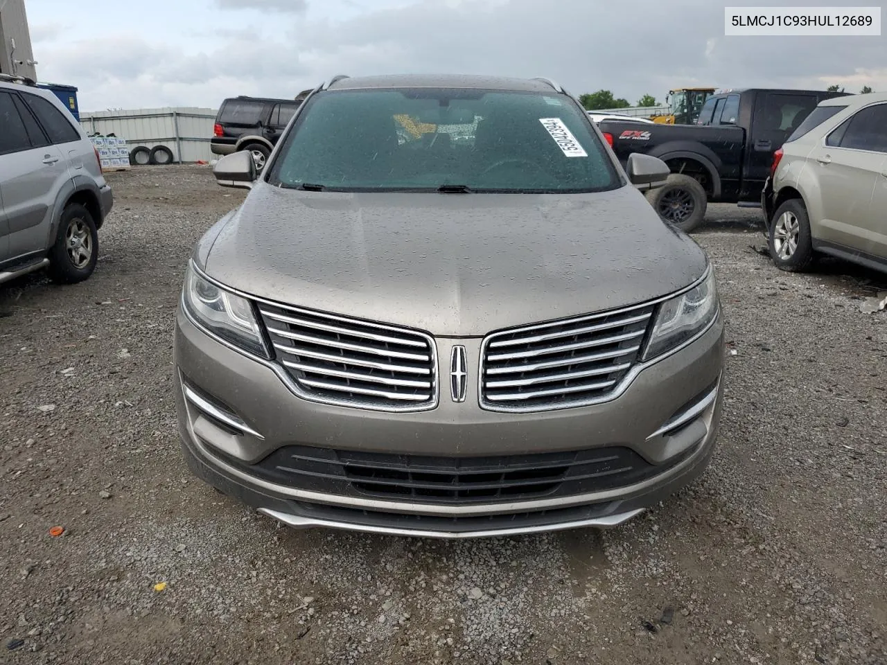 5LMCJ1C93HUL12689 2017 Lincoln Mkc Premiere