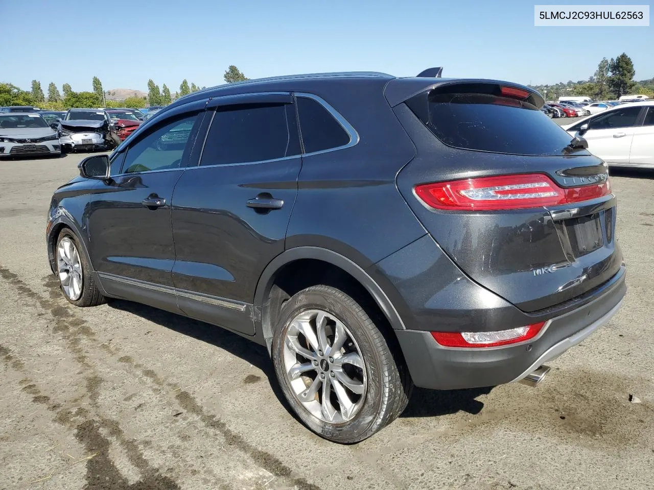 5LMCJ2C93HUL62563 2017 Lincoln Mkc Select