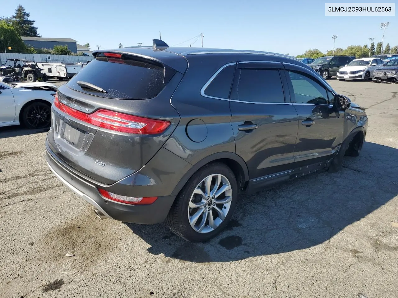 5LMCJ2C93HUL62563 2017 Lincoln Mkc Select