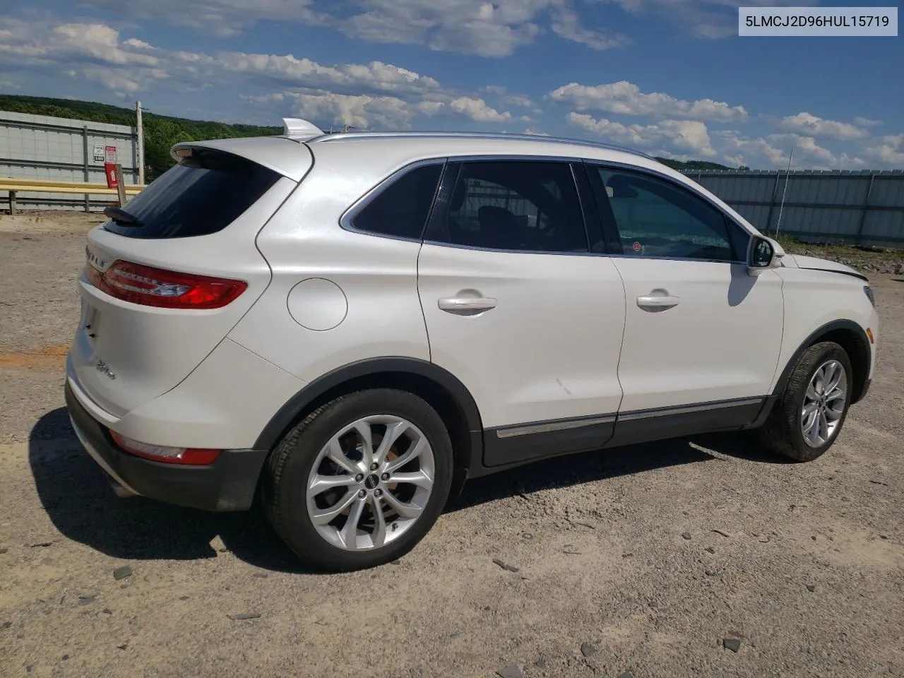 5LMCJ2D96HUL15719 2017 Lincoln Mkc Select