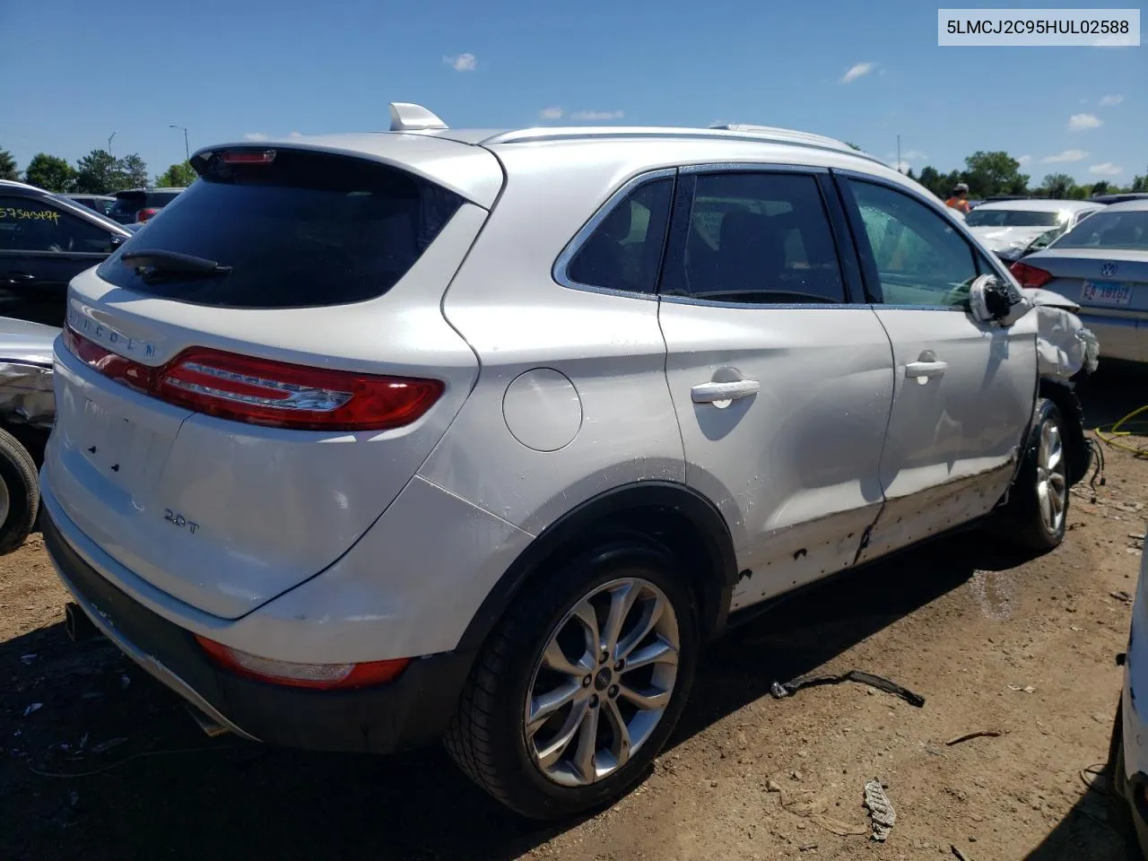 5LMCJ2C95HUL02588 2017 Lincoln Mkc Select