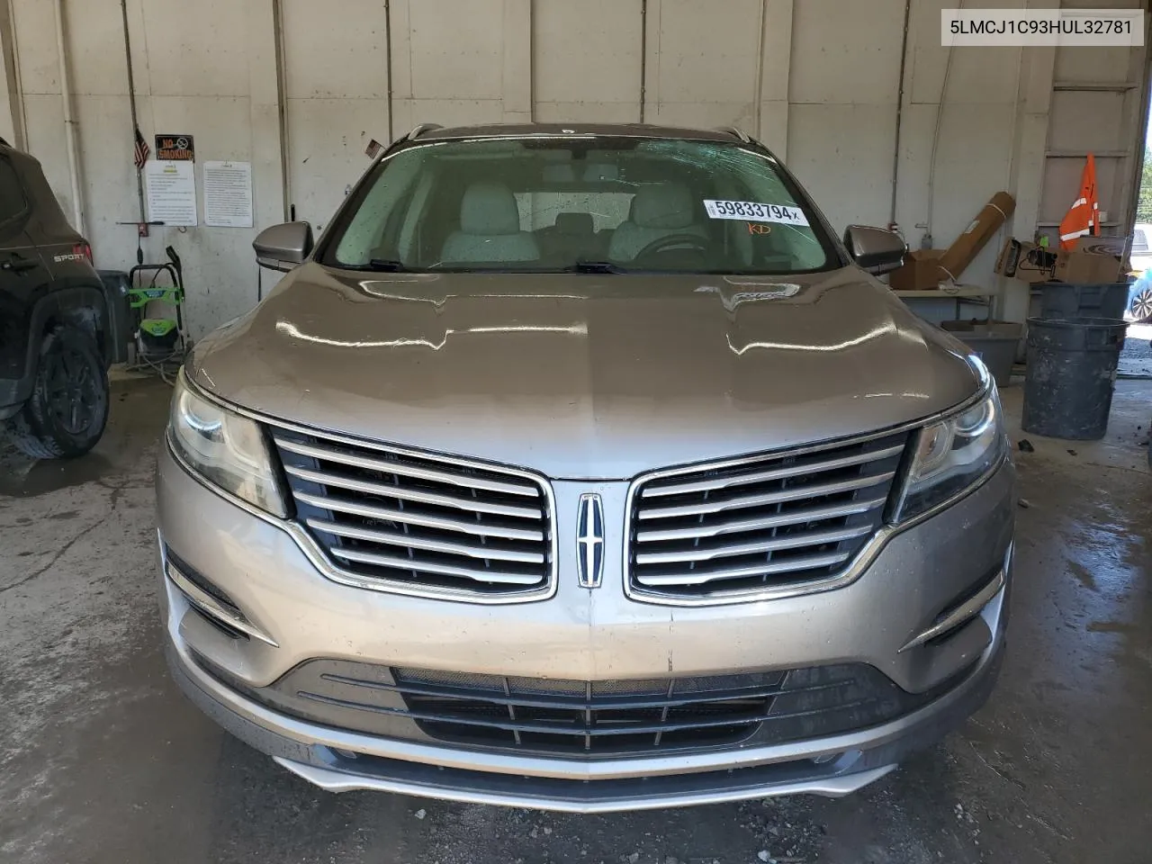 5LMCJ1C93HUL32781 2017 Lincoln Mkc Premiere