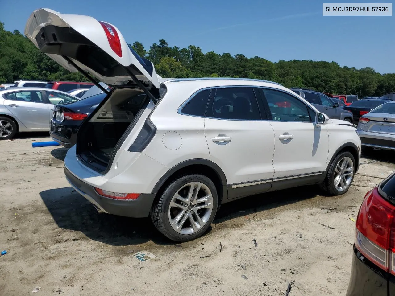 5LMCJ3D97HUL57936 2017 Lincoln Mkc Reserve