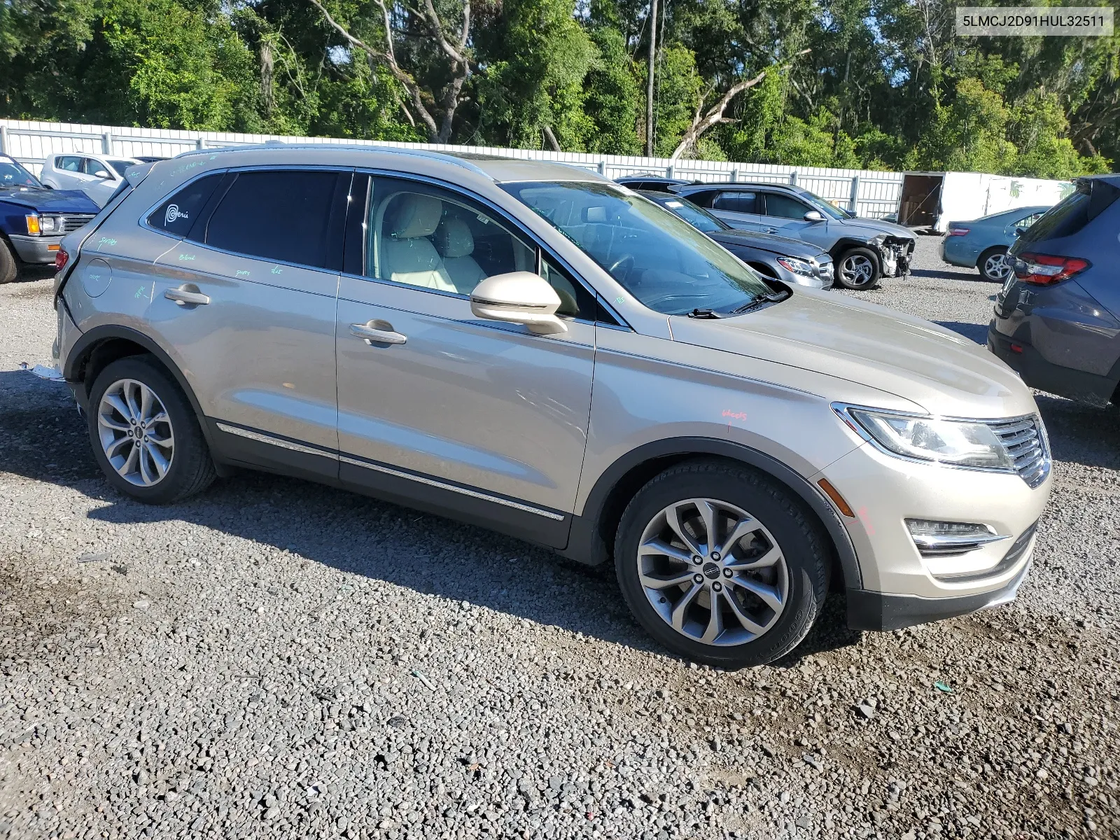 2017 Lincoln Mkc Select VIN: 5LMCJ2D91HUL32511 Lot: 63617704