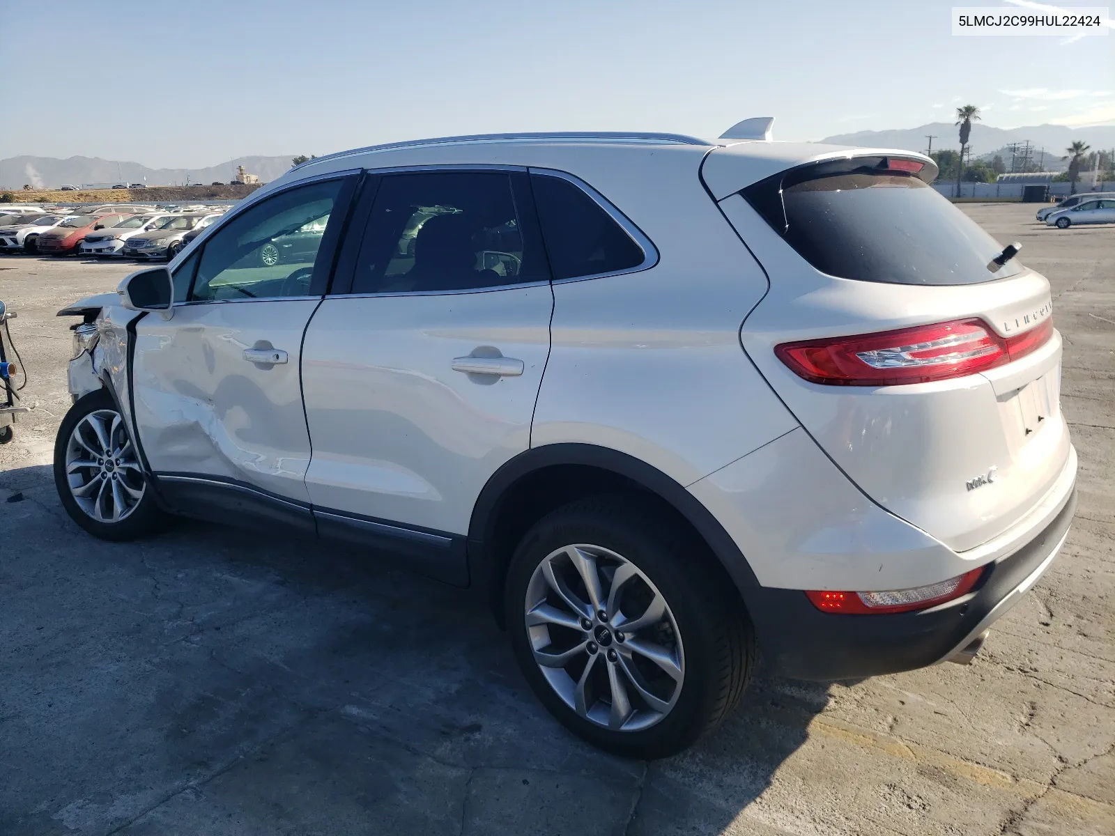 5LMCJ2C99HUL22424 2017 Lincoln Mkc Select